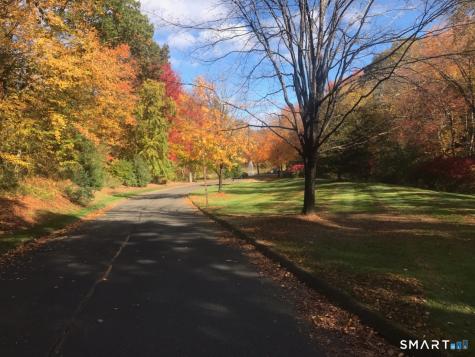 24 Heritage Crest Southbury CT 06488