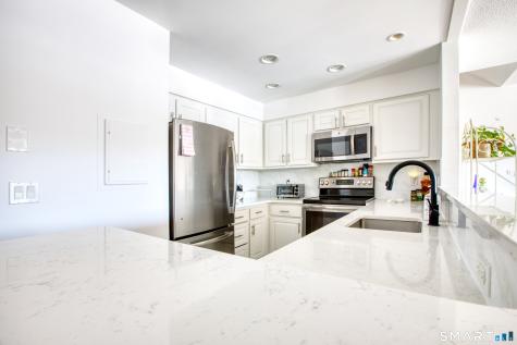 15 River Road Greenwich CT 06807