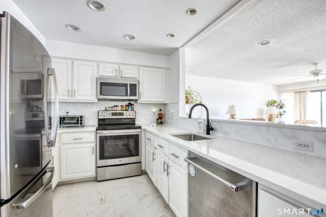 15 River Road Greenwich CT 06807