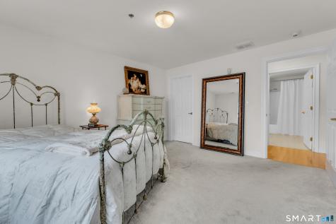 80 Southwick Court Cheshire CT 06410