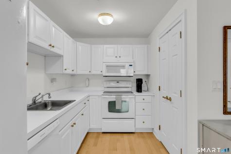80 Southwick Court Cheshire CT 06410