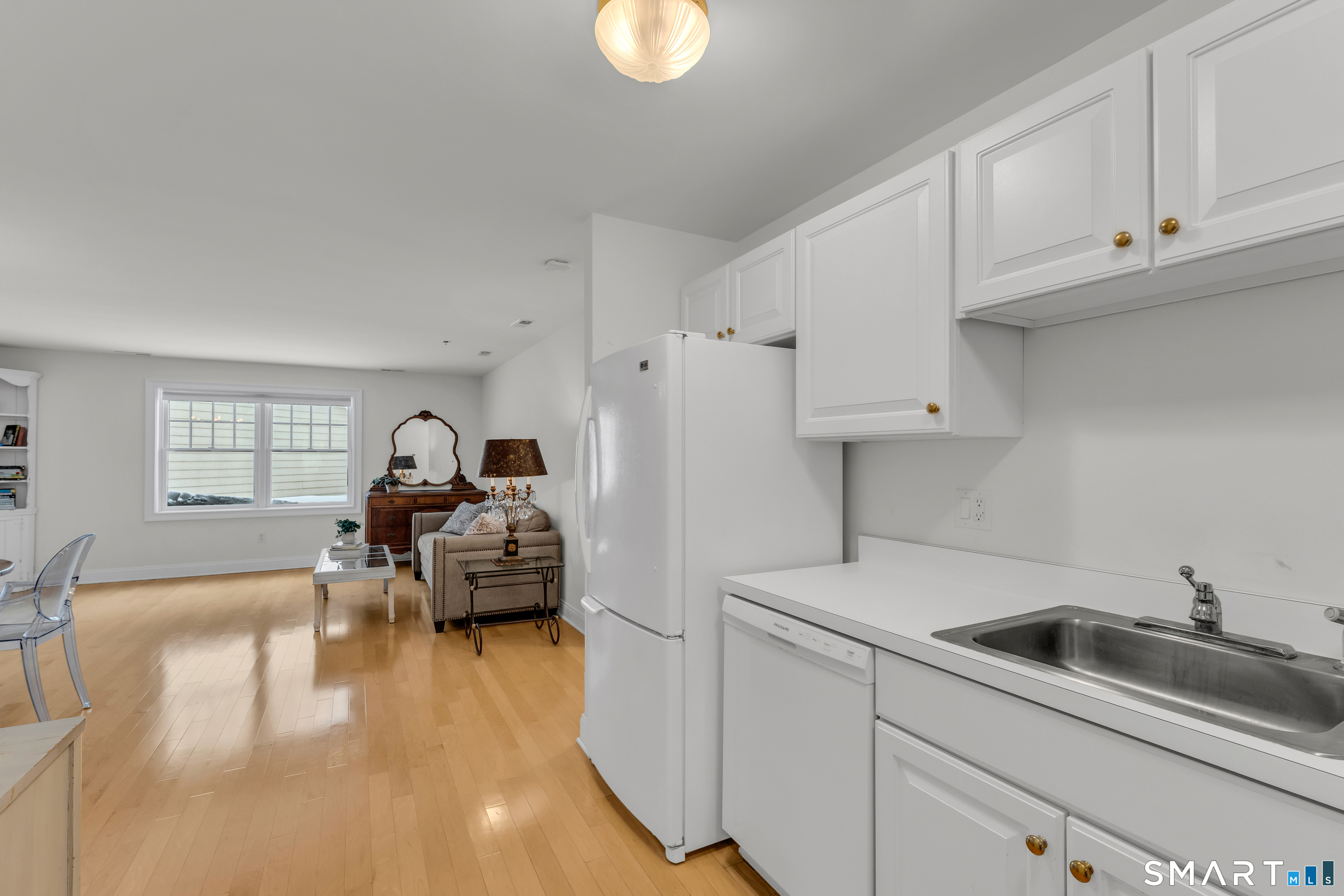 80 Southwick Court Cheshire CT 06410