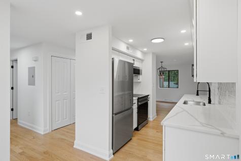 298 Hollister West Way Glastonbury CT 06033