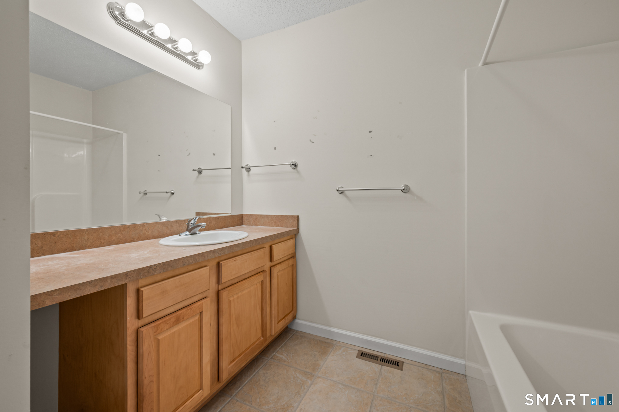 24 Joanne Drive East Hartford CT 06108