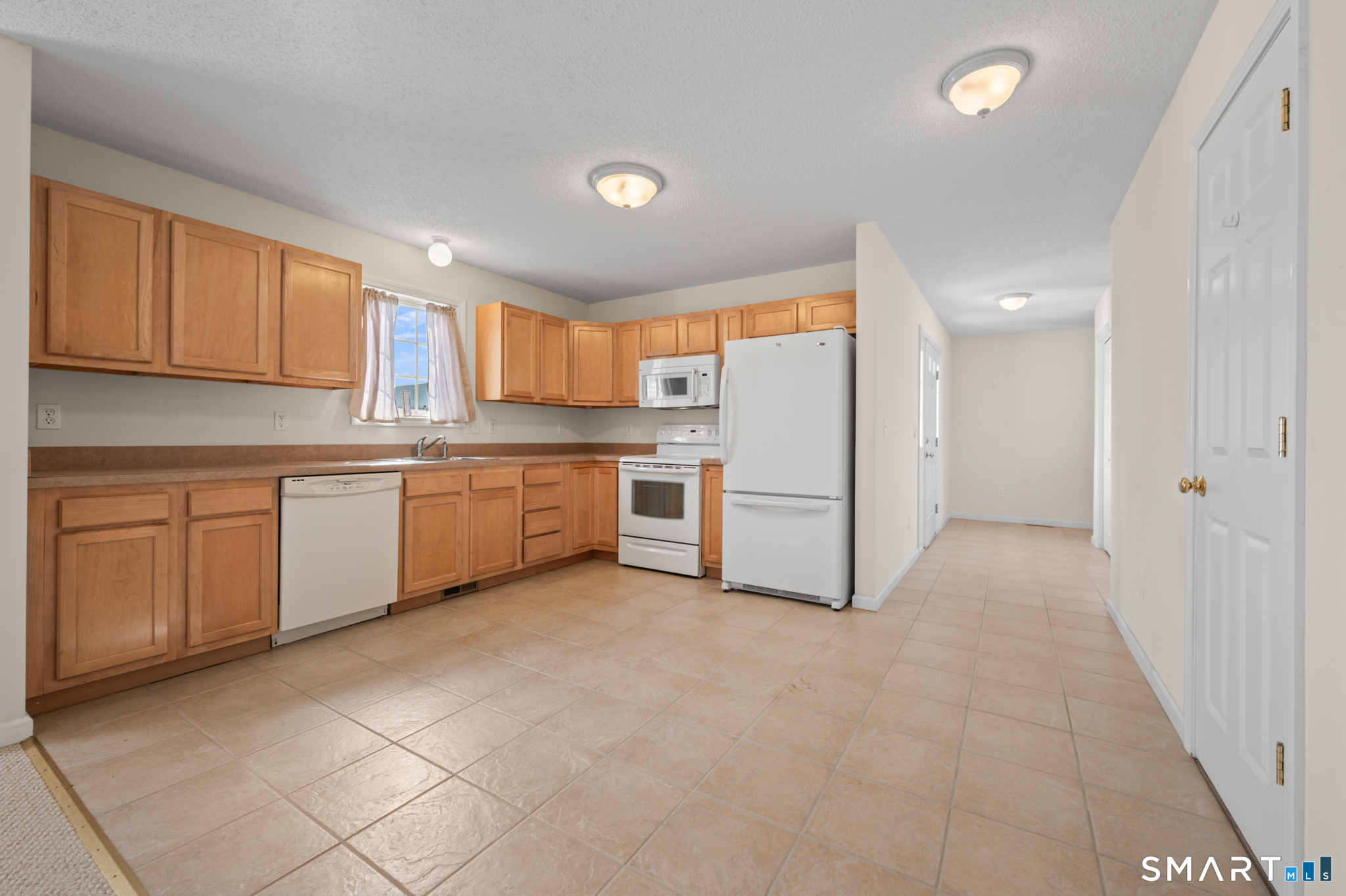 24 Joanne Drive East Hartford CT 06108