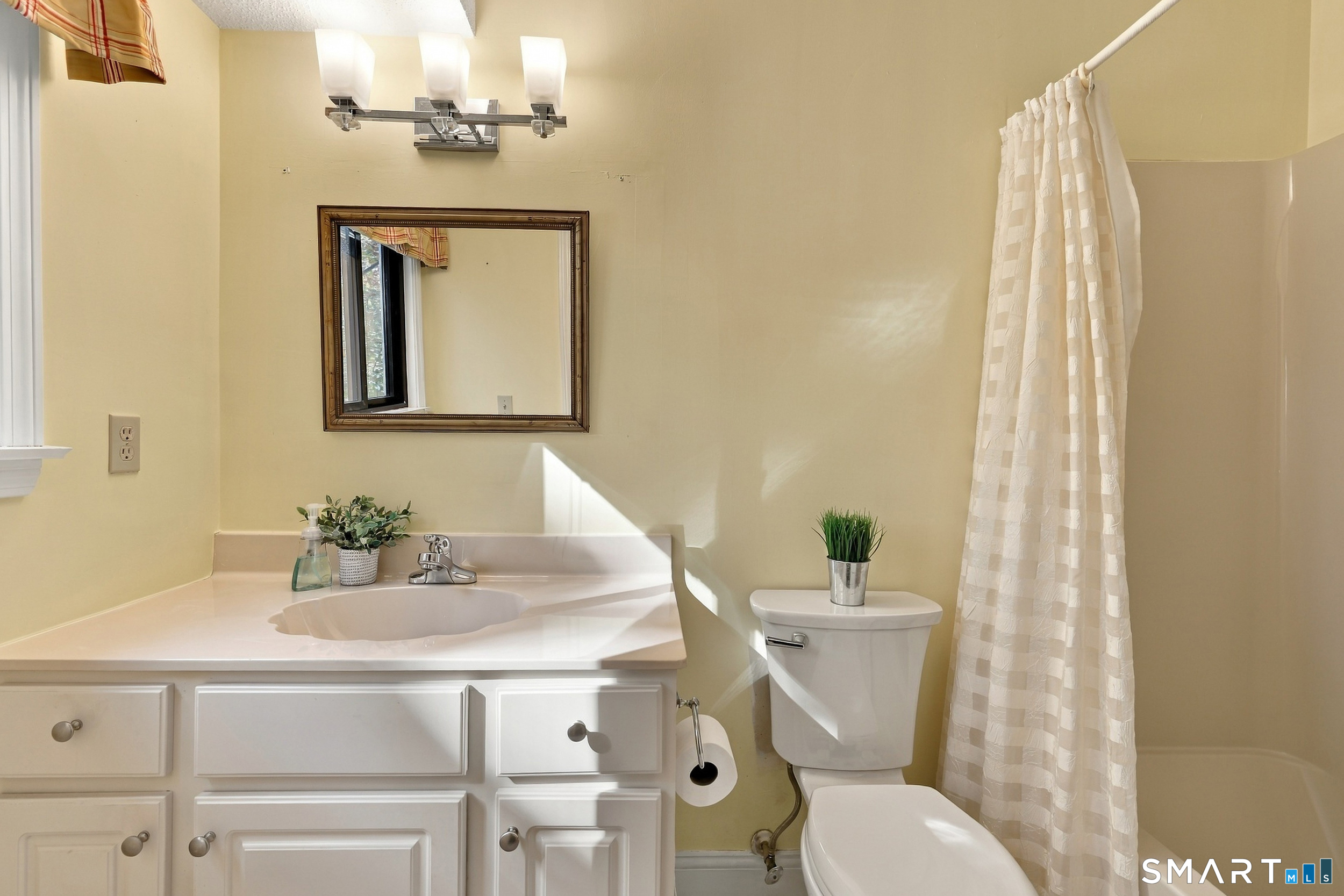 2507 Mill Pond Drive South Windsor CT 06074