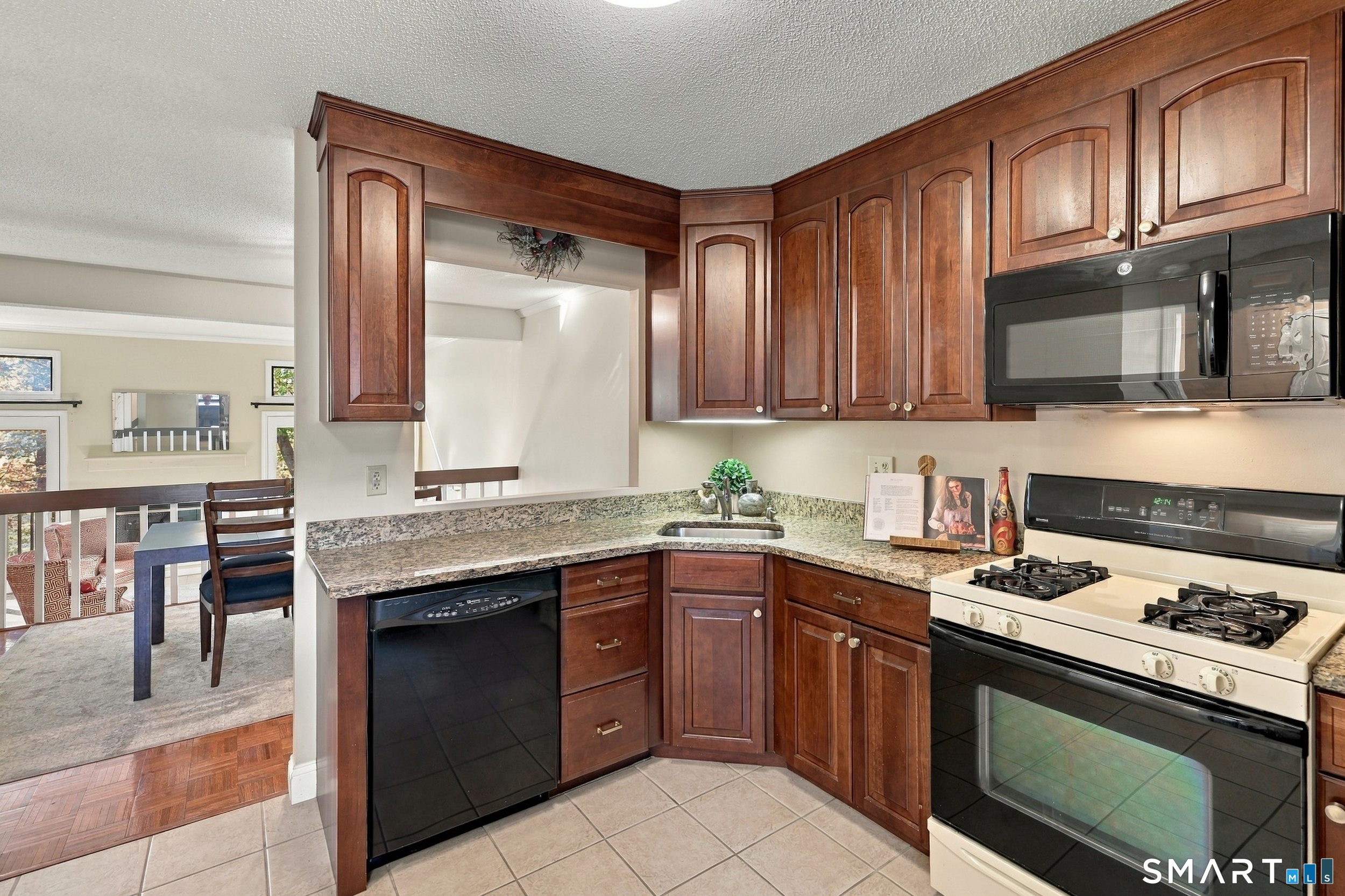 2507 Mill Pond Drive South Windsor CT 06074