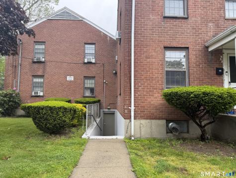58 Mencel Circle Bridgeport CT 06610
