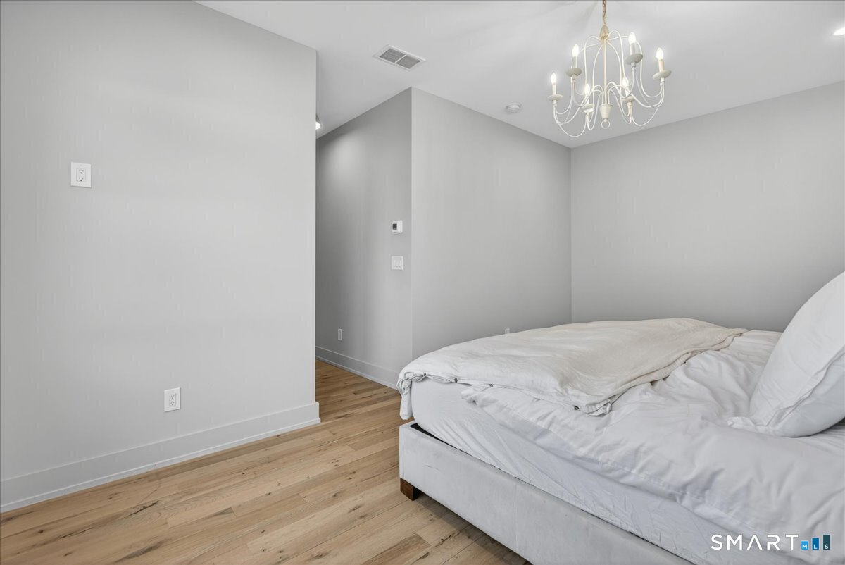79 Thorpe Street Fairfield CT 06824
