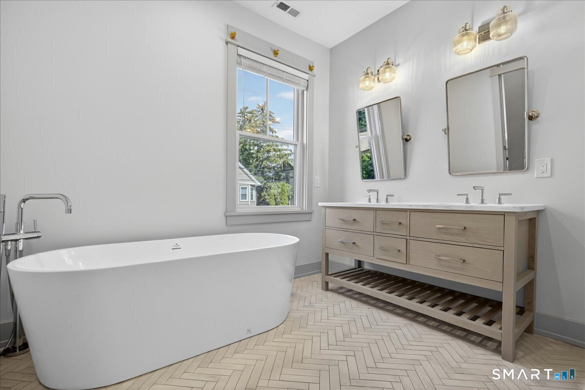 79 Thorpe Street Fairfield CT 06824