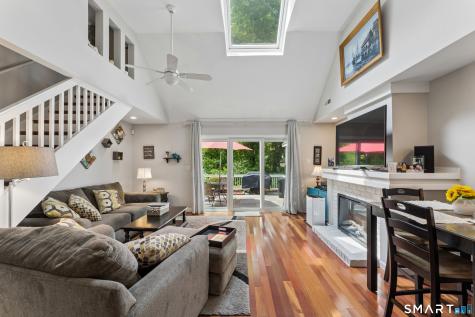 22 Woodbury Place Woodbury CT 06798