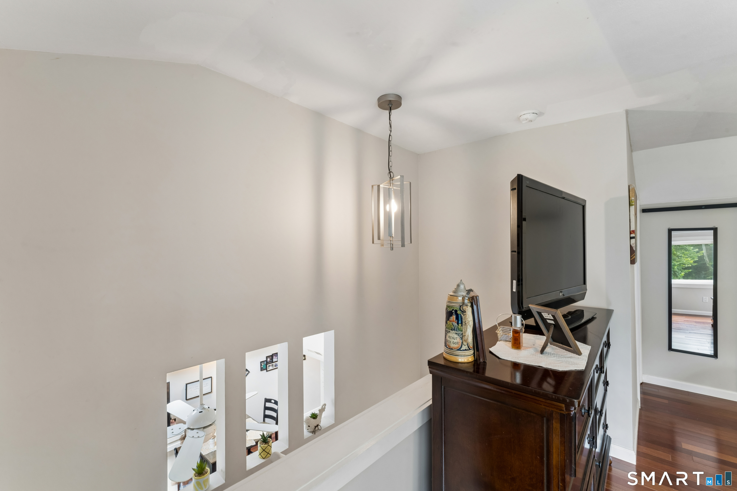 22 Woodbury Place Woodbury CT 06798