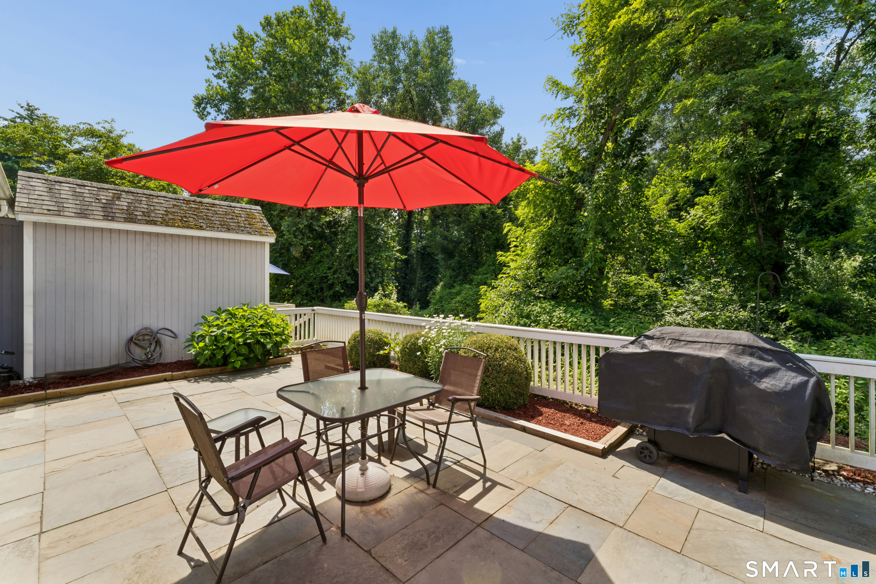 22 Woodbury Place Woodbury CT 06798