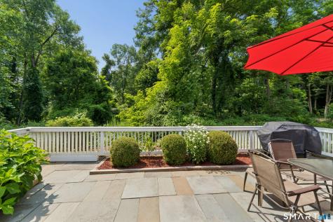 22 Woodbury Place Woodbury CT 06798