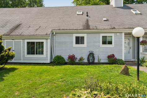 22 Woodbury Place Woodbury CT 06798