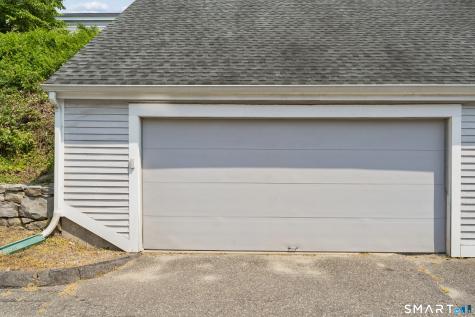 22 Woodbury Place Woodbury CT 06798