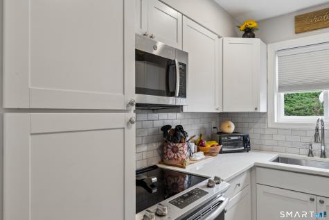 22 Woodbury Place Woodbury CT 06798