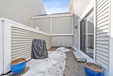 33 Eagle Rock Hill Bethel CT 06801