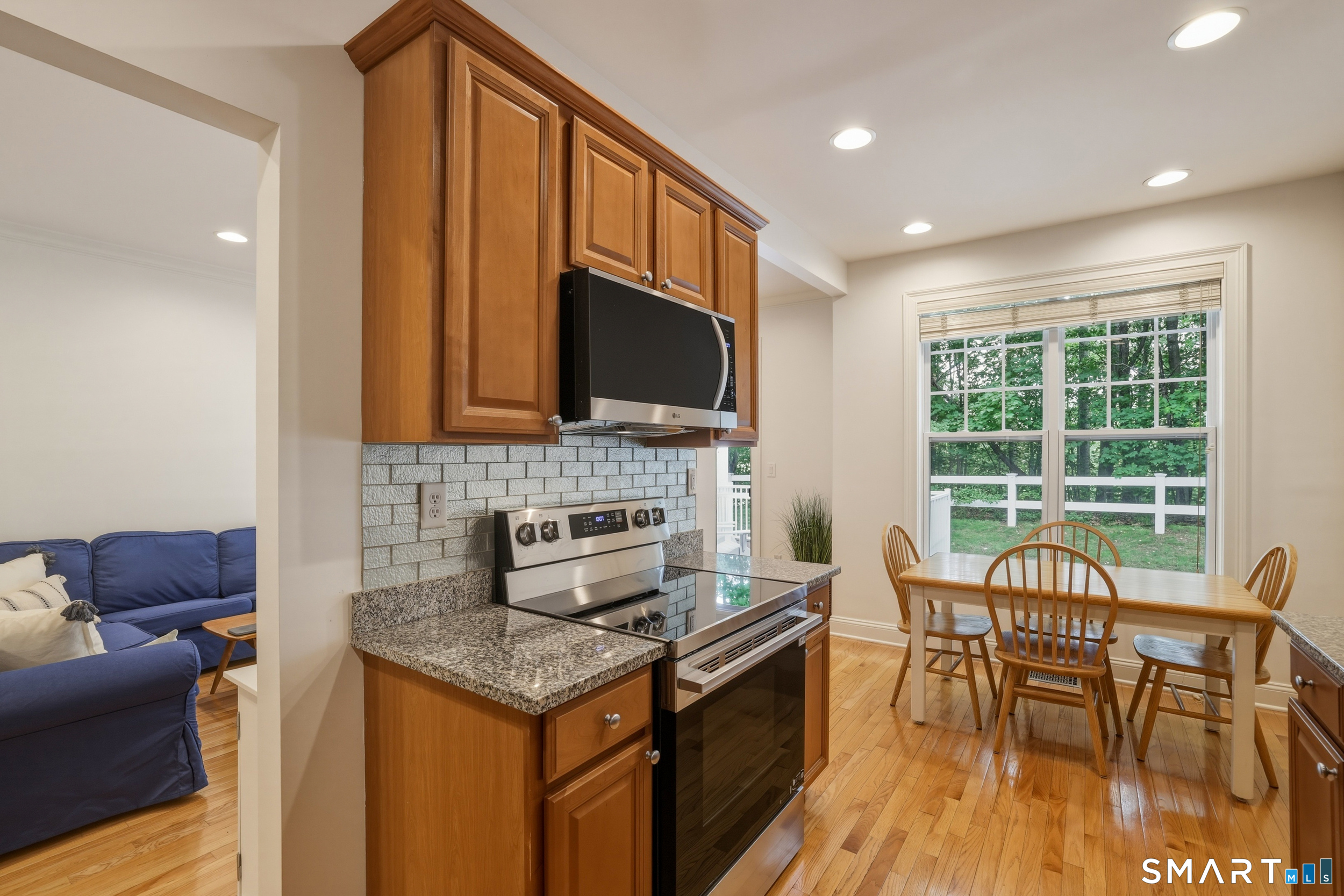 12 Schoolhouse Drive West Hartford CT 06110