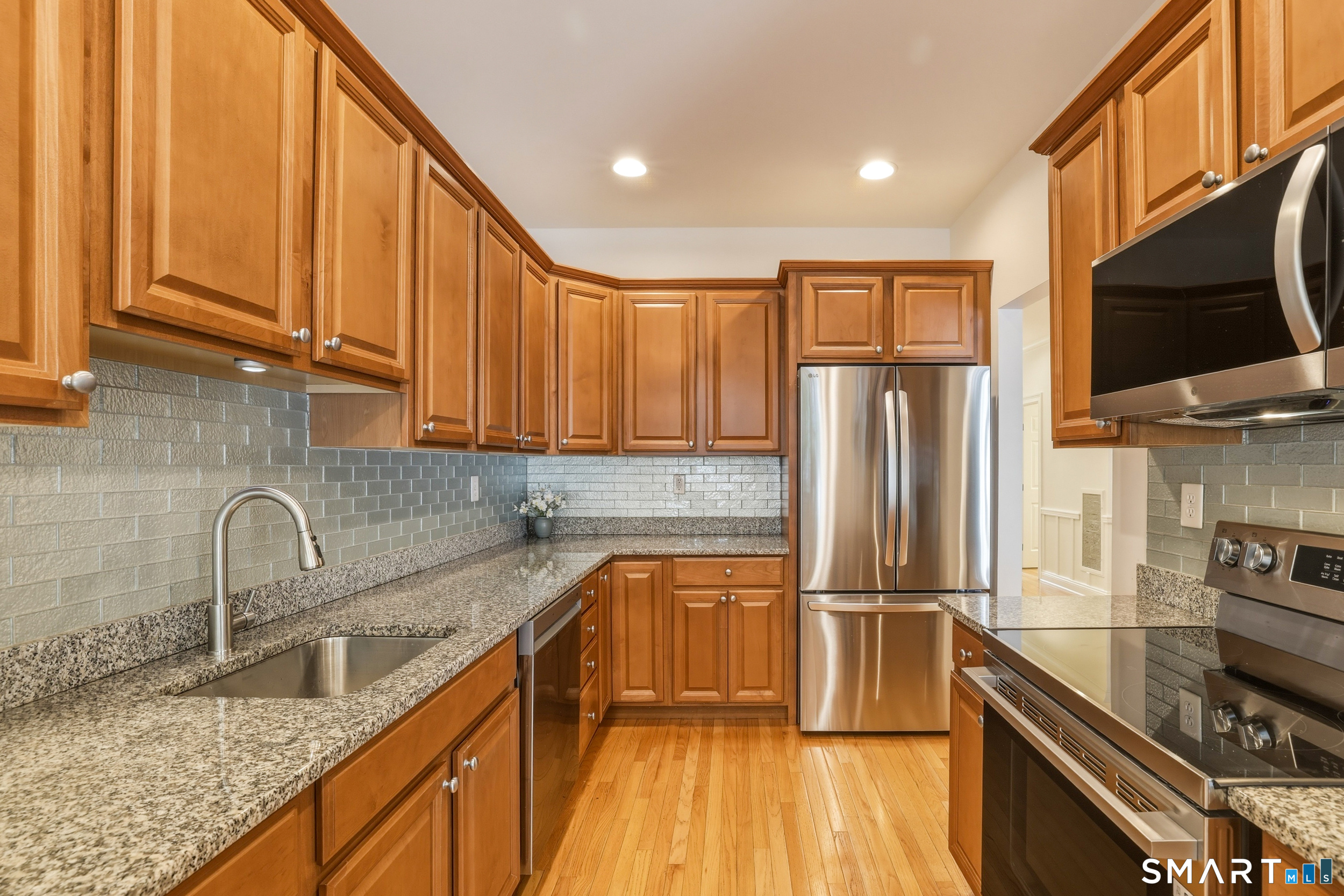12 Schoolhouse Drive West Hartford CT 06110