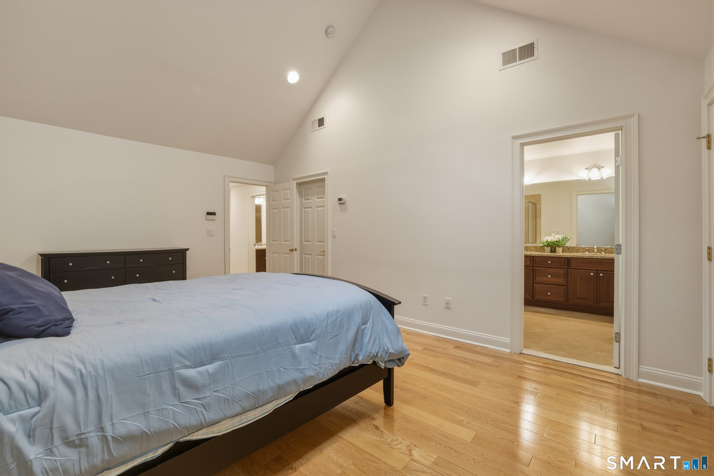 12 Schoolhouse Drive West Hartford CT 06110