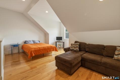 12 Schoolhouse Drive West Hartford CT 06110