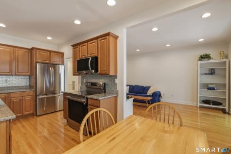 12 Schoolhouse Drive West Hartford CT 06110