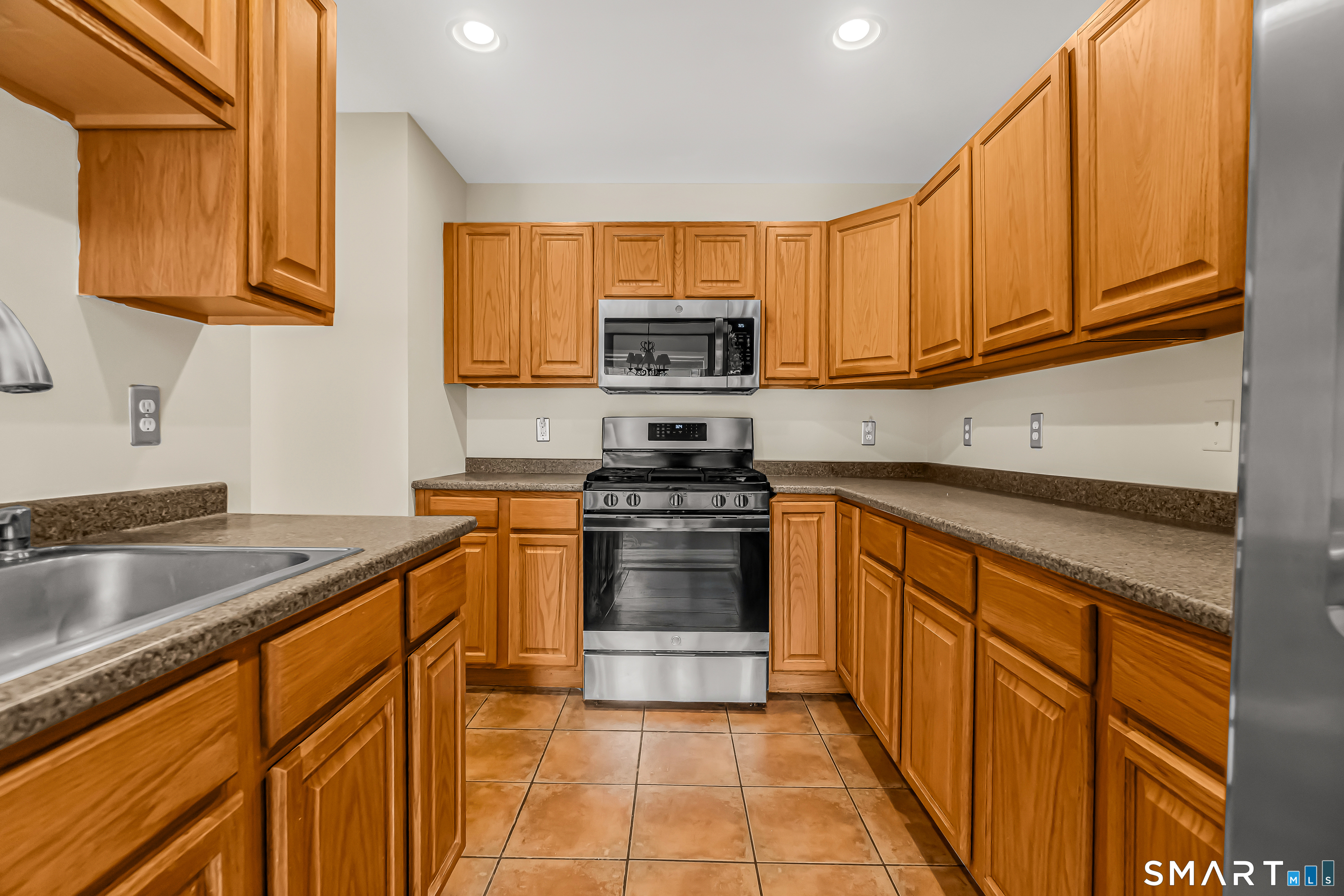 26 Miranda Lane Stratford CT 06615