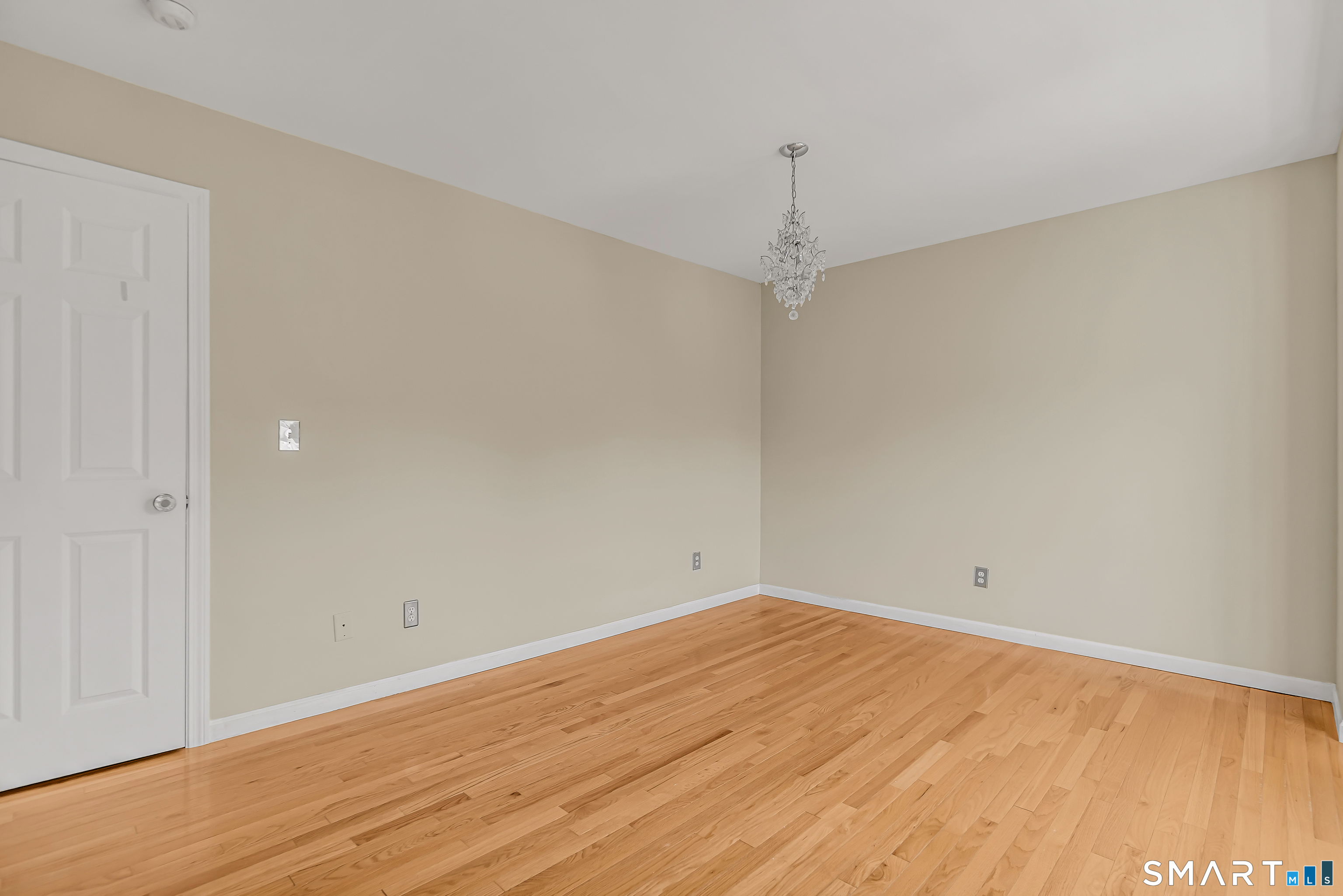 26 Miranda Lane Stratford CT 06615