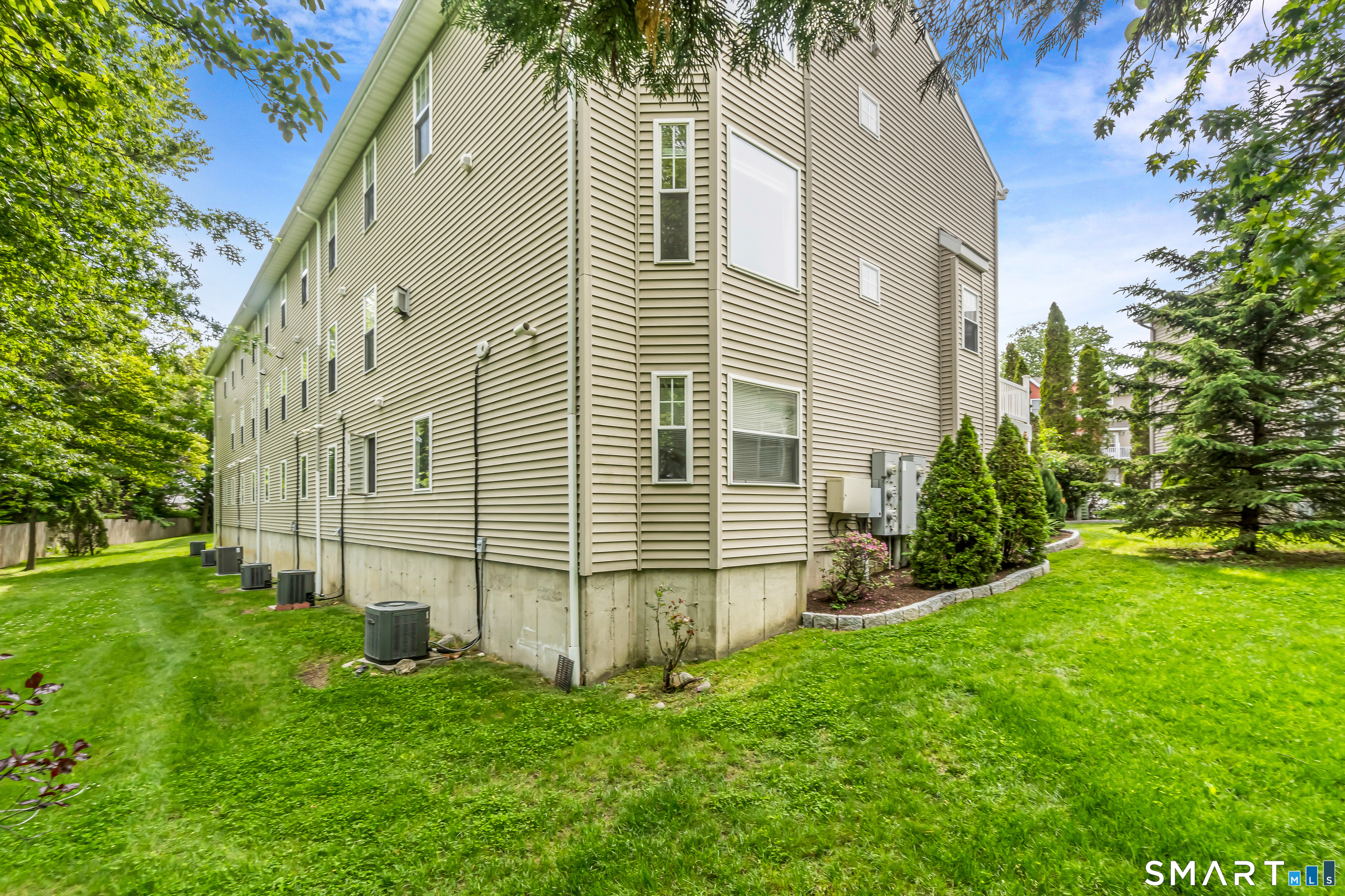 26 Miranda Lane Stratford CT 06615