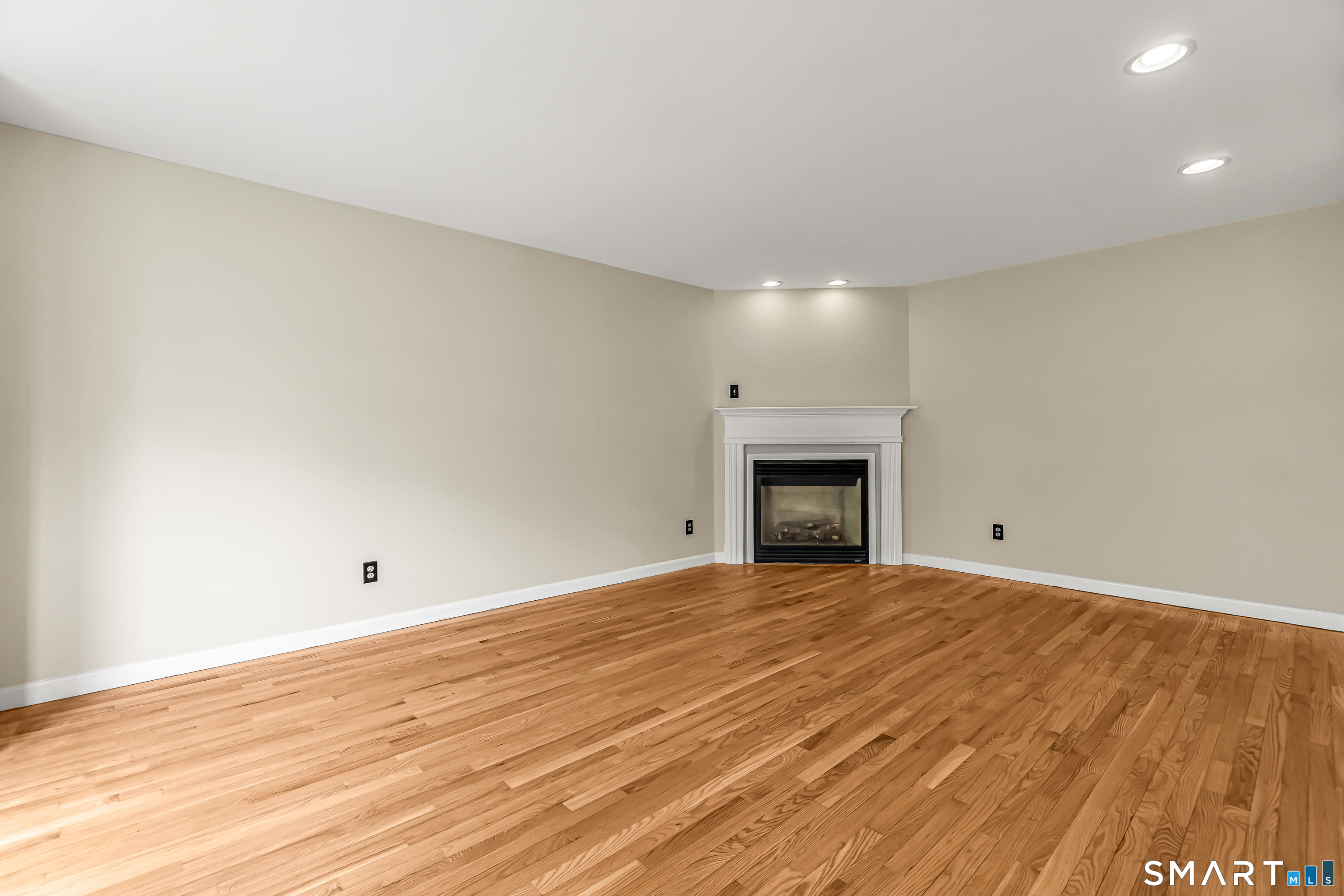 26 Miranda Lane Stratford CT 06615
