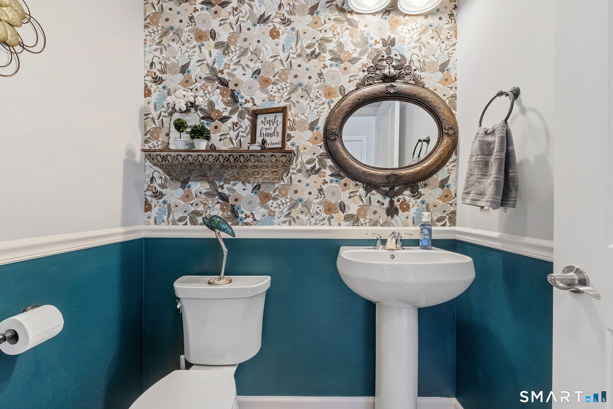 39 Lexington Gardens North Haven CT 06473
