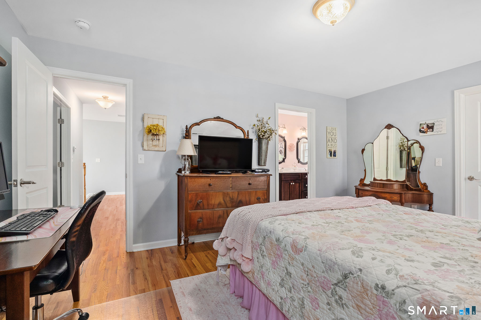 39 Lexington Gardens North Haven CT 06473