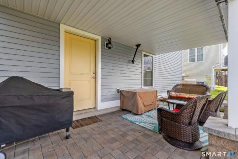 39 Lexington Gardens North Haven CT 06473
