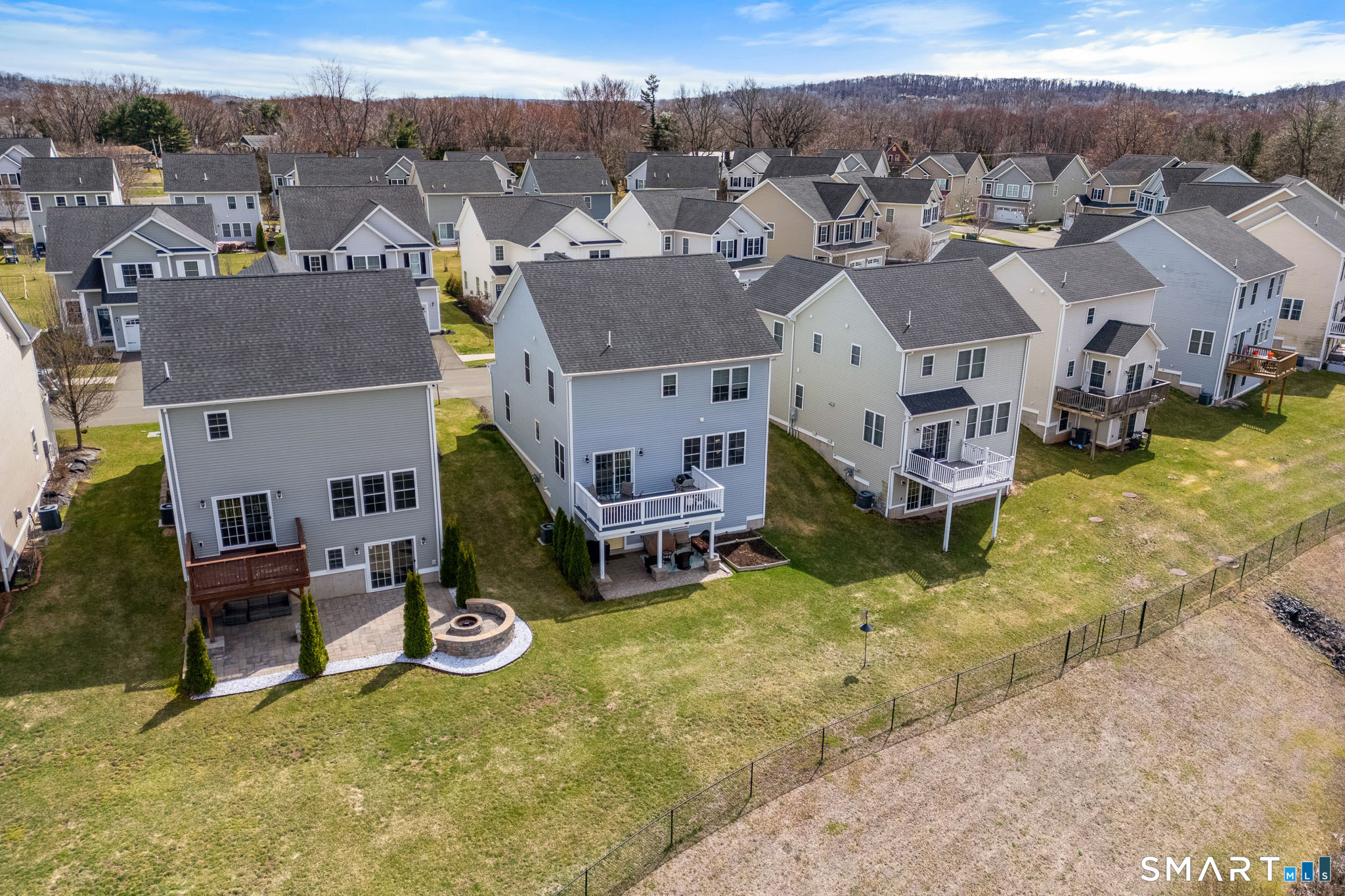 39 Lexington Gardens North Haven CT 06473