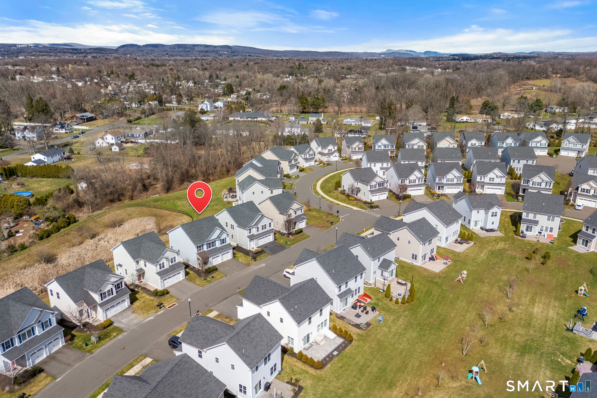 39 Lexington Gardens North Haven CT 06473