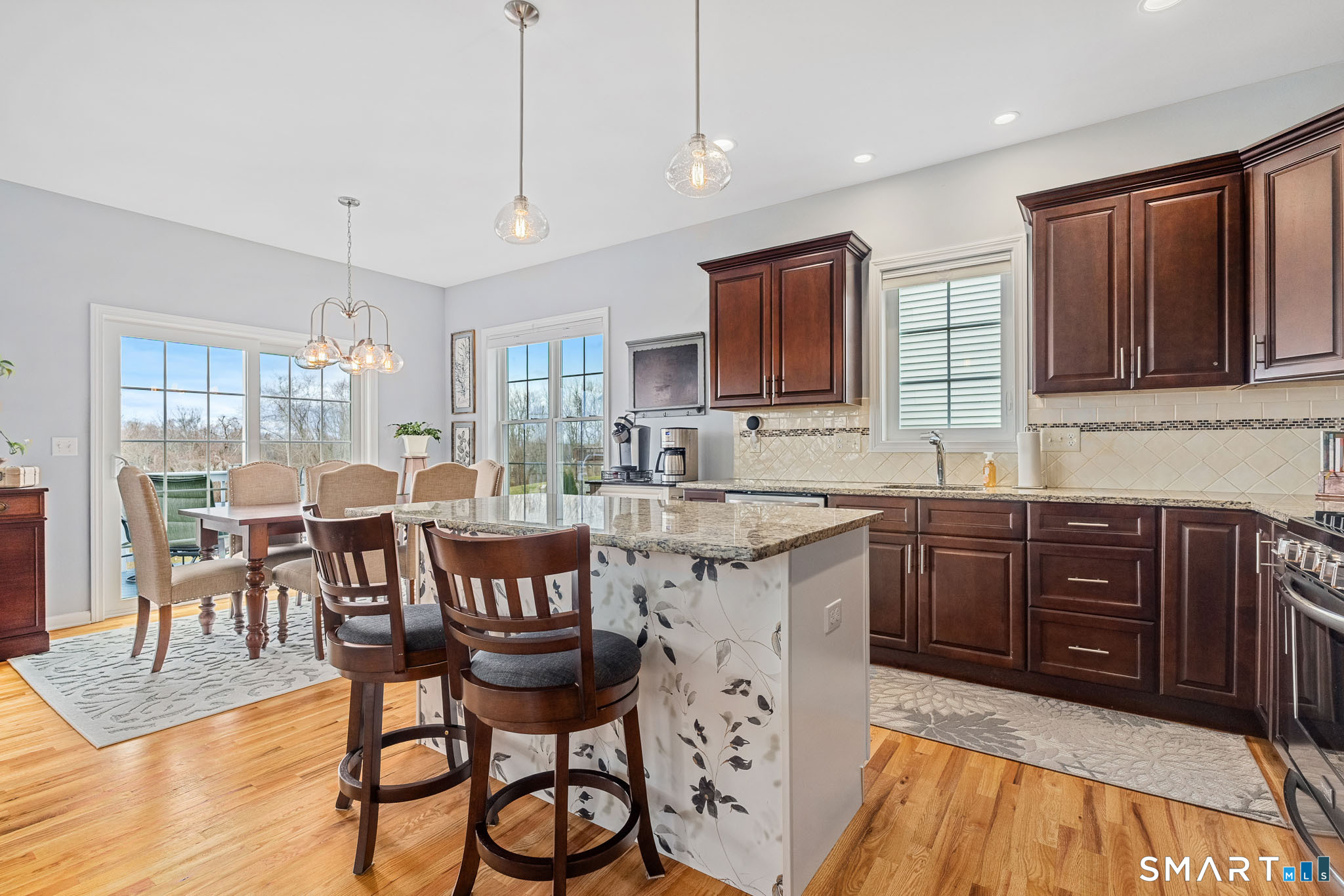 39 Lexington Gardens North Haven CT 06473