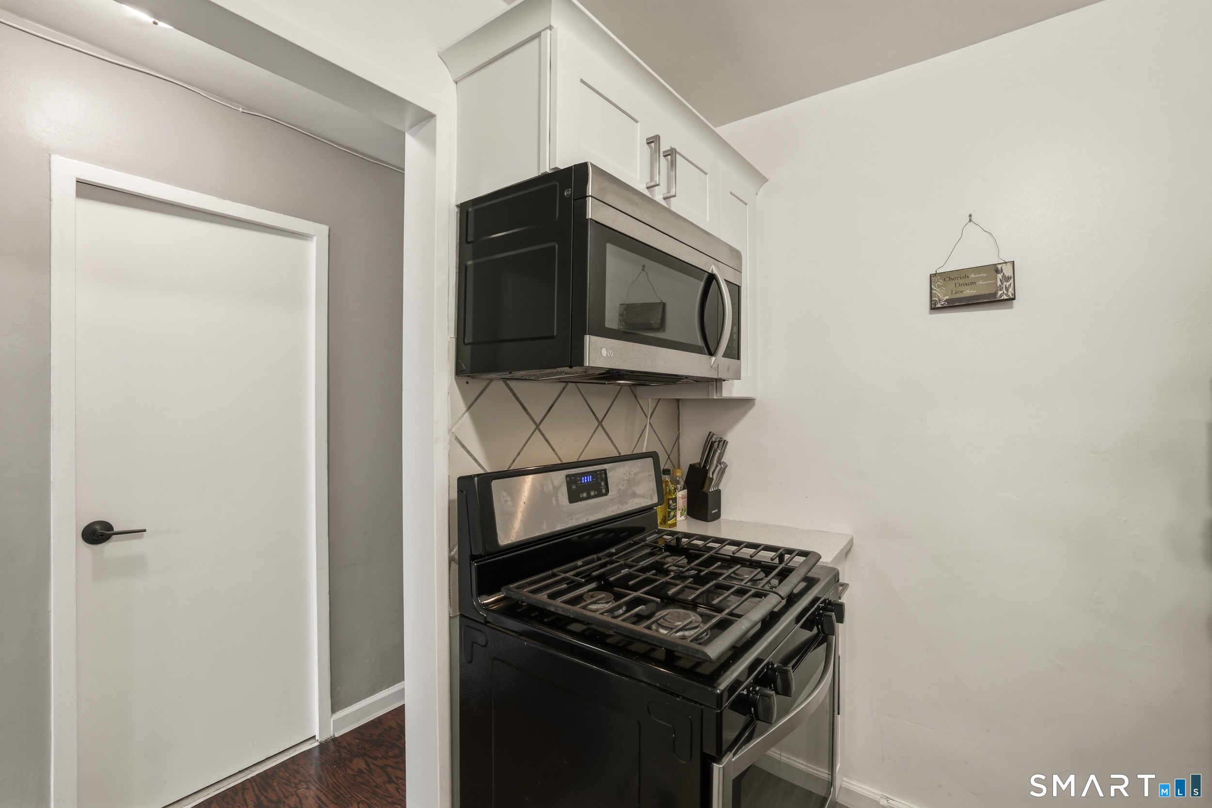2370 North Avenue Bridgeport CT 06604