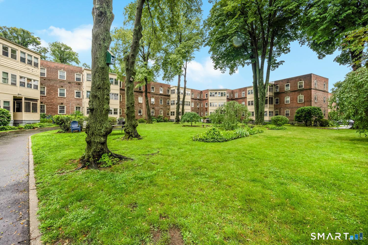 23 Rowsley Street Bridgeport CT 06605