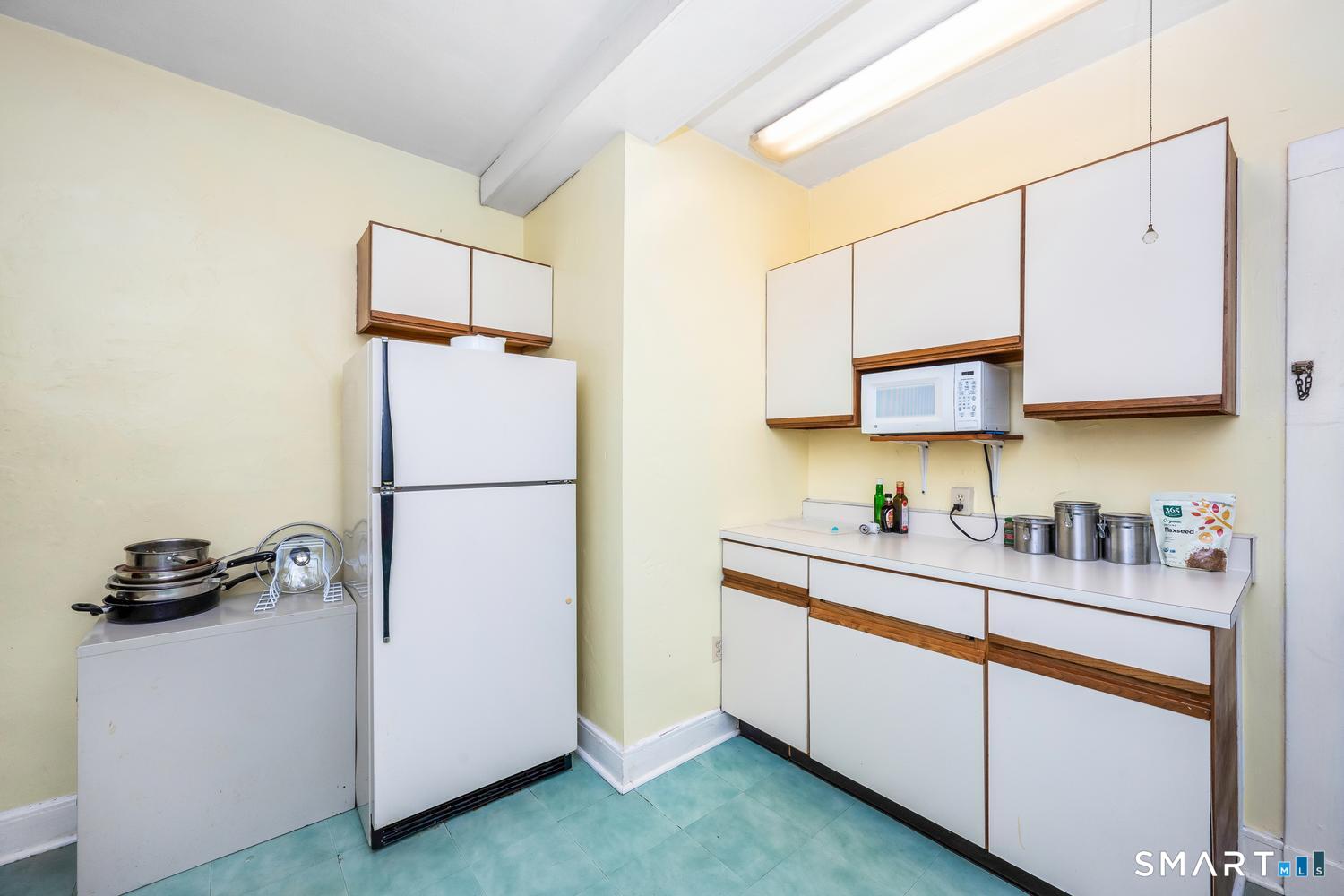23 Rowsley Street Bridgeport CT 06605