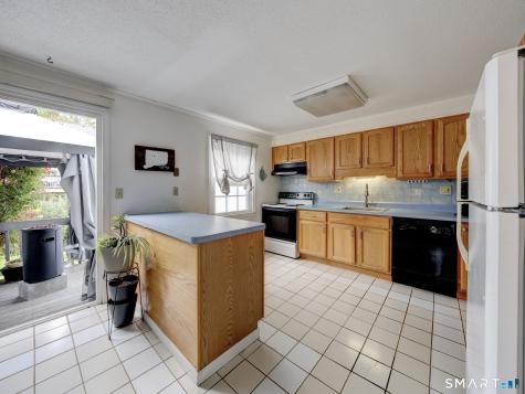 854 Long Hill Road Middletown CT 06457