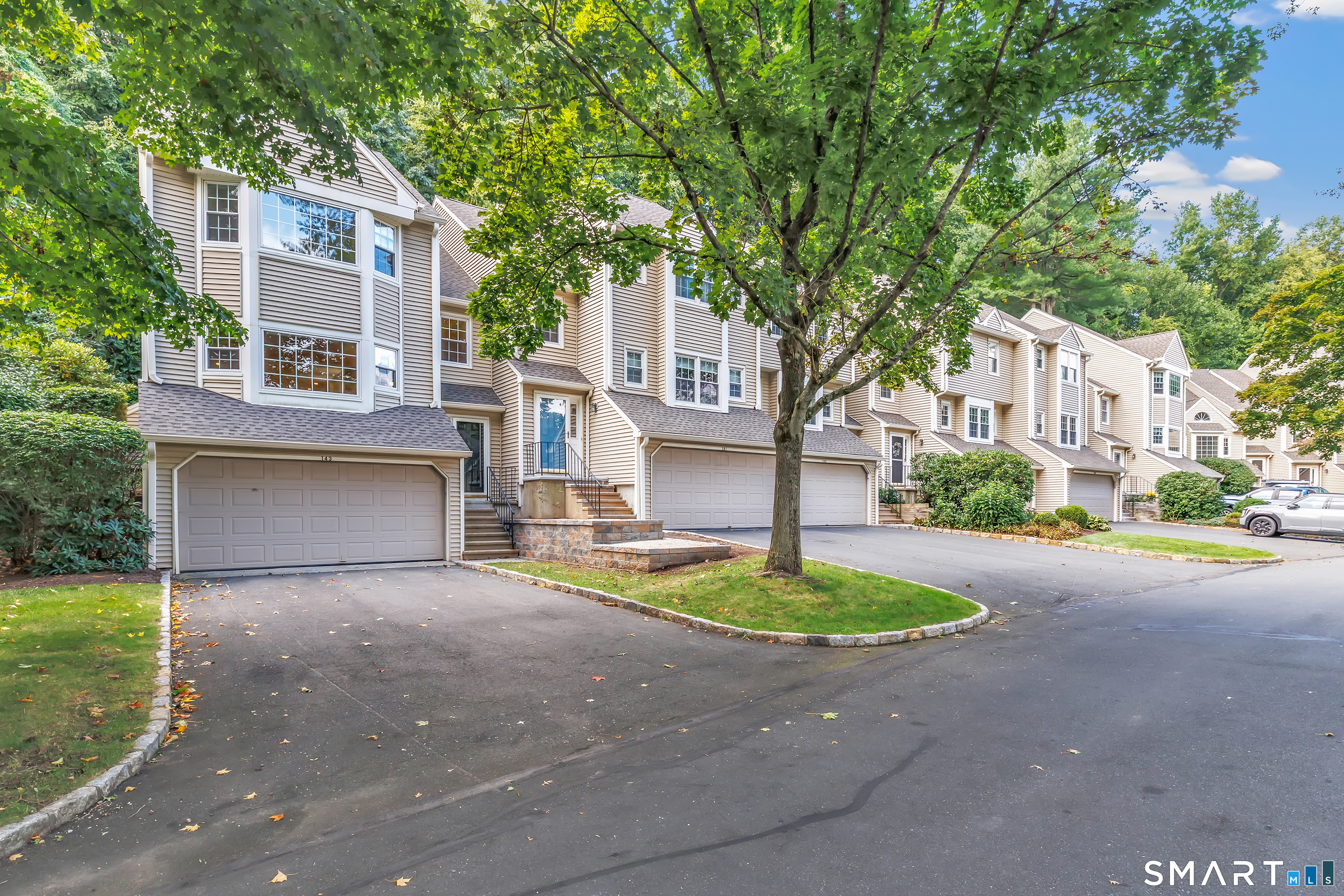 143 Governor Trumbull Way Trumbull CT 06611