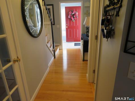 32 Pickering Lane Wethersfield CT 06109