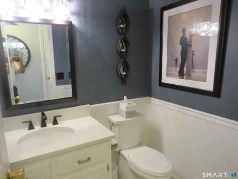 32 Pickering Lane Wethersfield CT 06109