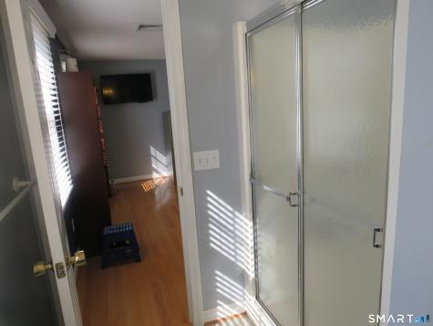 32 Pickering Lane Wethersfield CT 06109