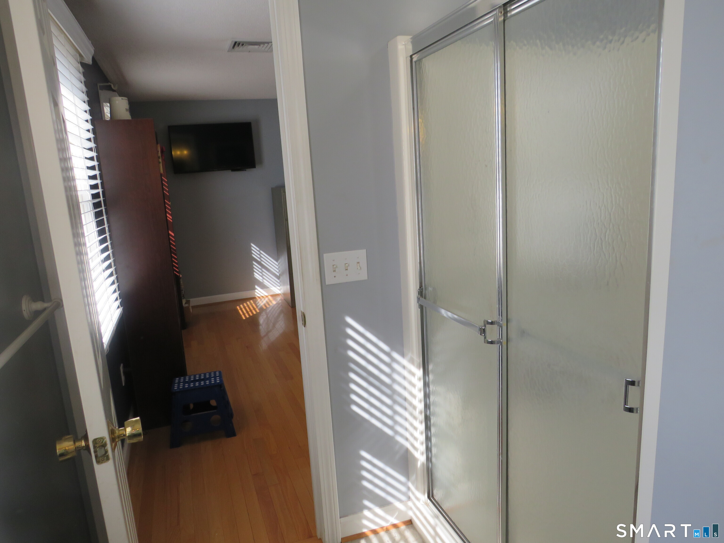 32 Pickering Lane Wethersfield CT 06109