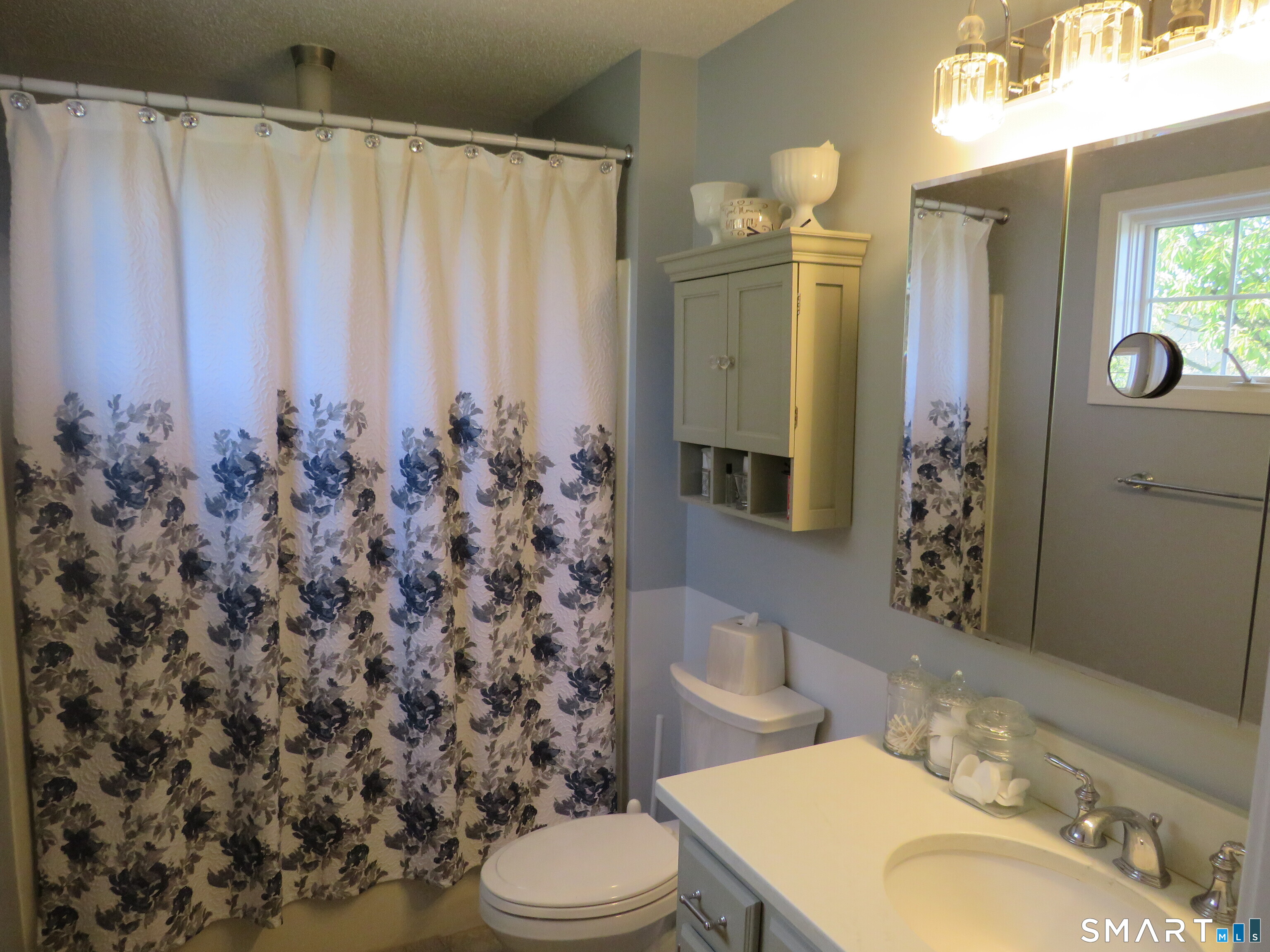 32 Pickering Lane Wethersfield CT 06109
