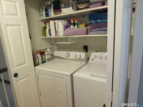 32 Pickering Lane Wethersfield CT 06109