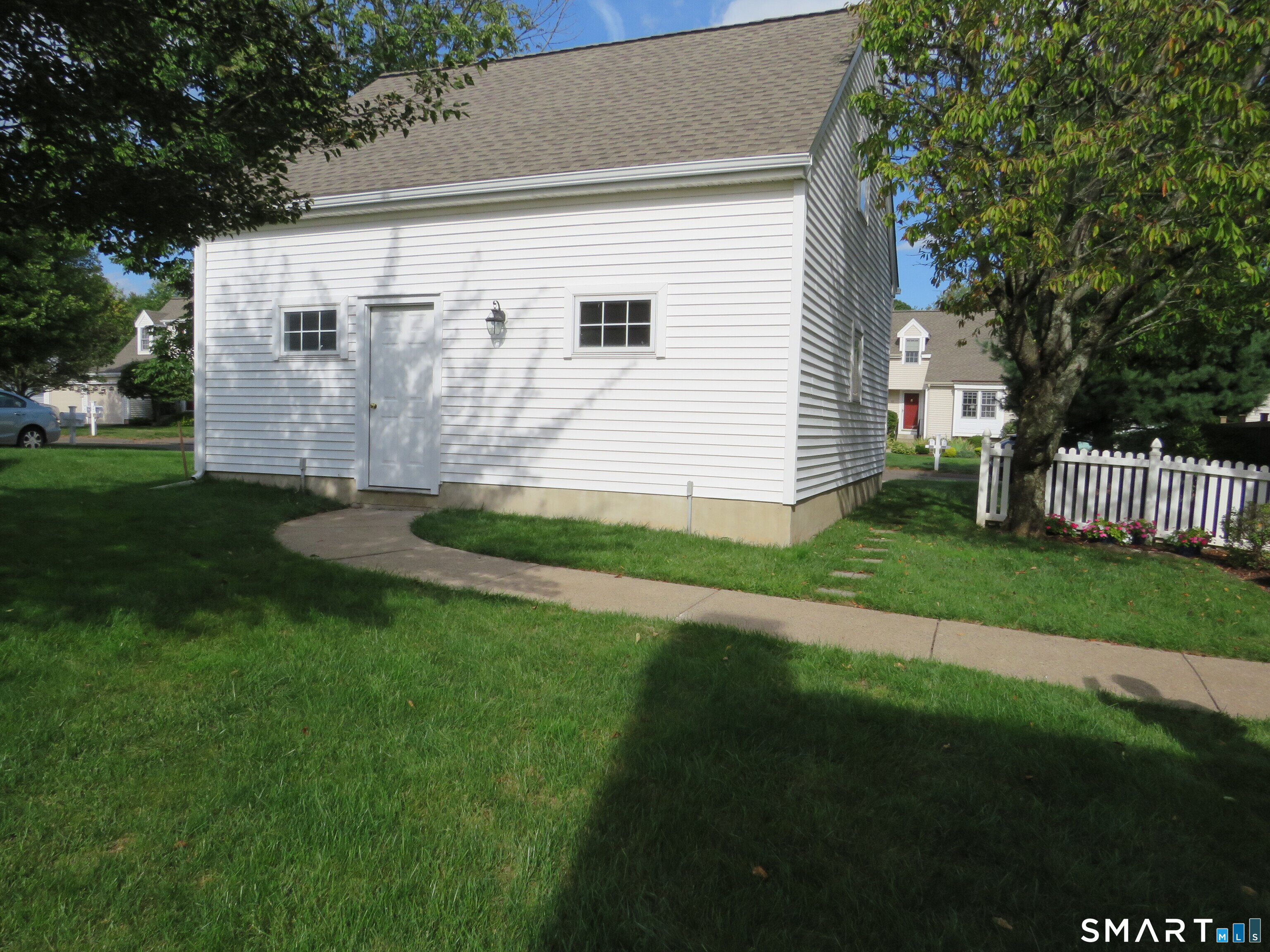 32 Pickering Lane Wethersfield CT 06109