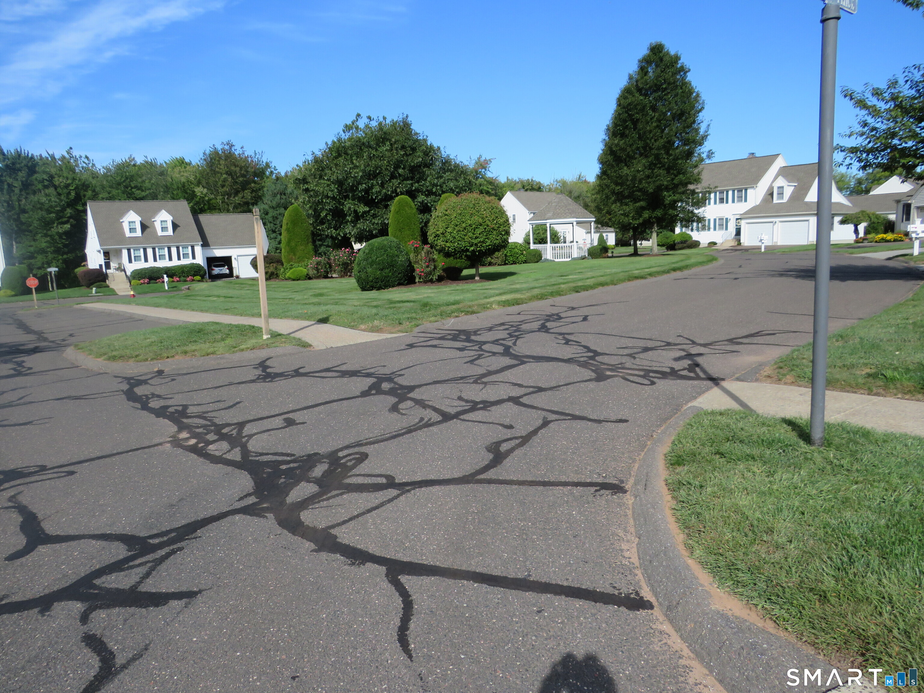 32 Pickering Lane Wethersfield CT 06109